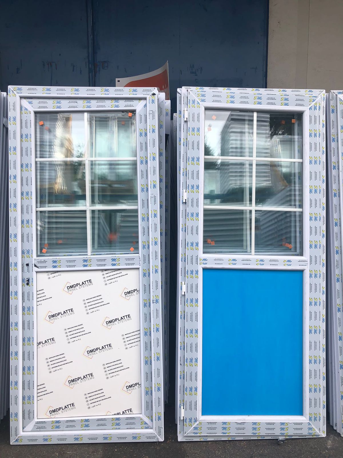 Porte de service Tel : 09 70 18 07 07