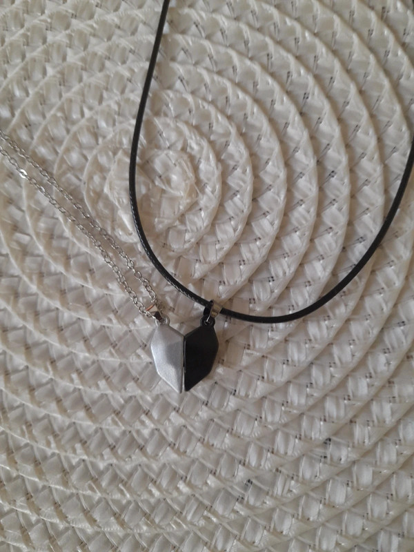 cœur aimanté avec 2 chaines Cœur aimanté