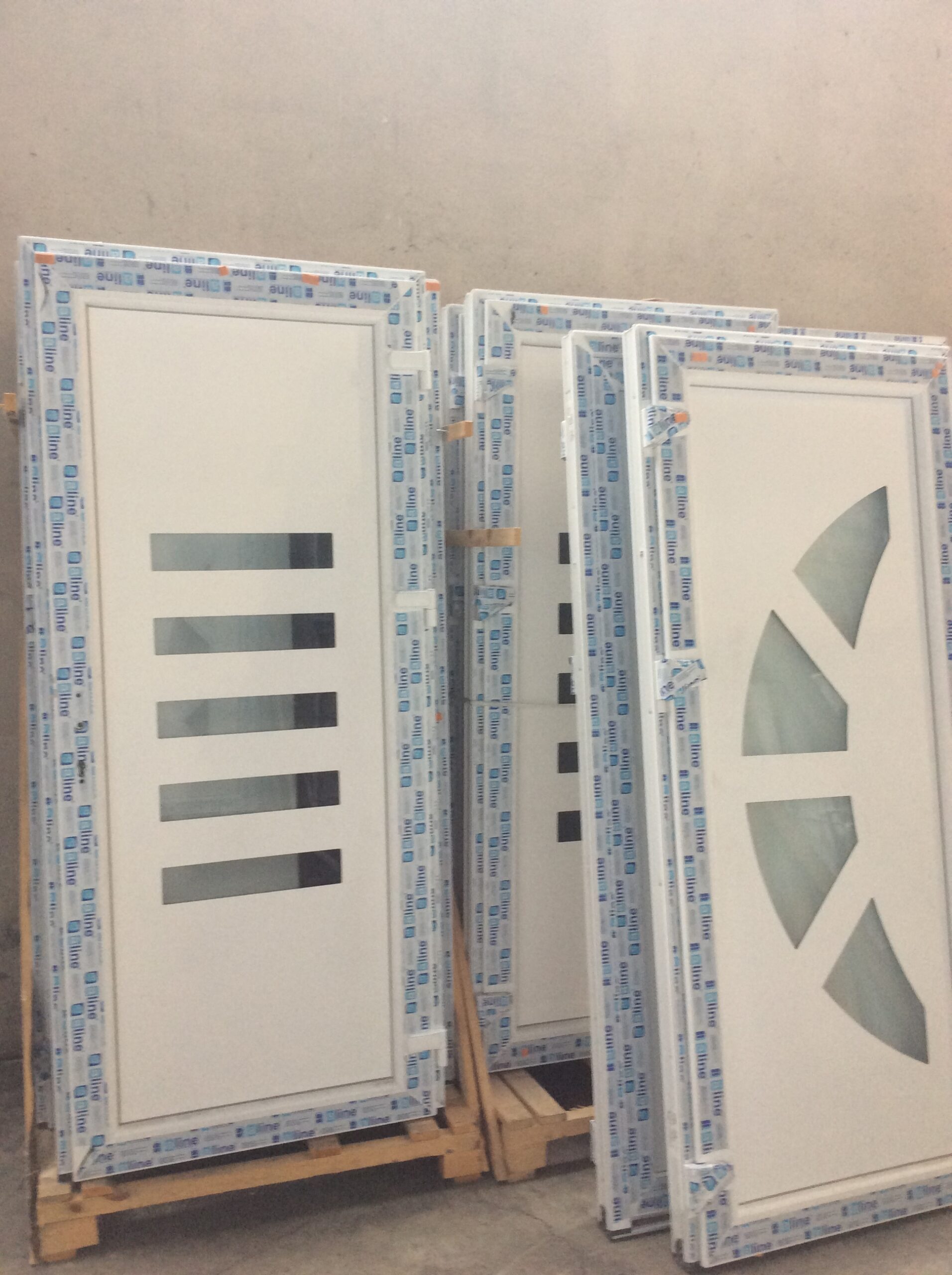 porte d'entrée pvc tel:0970180707