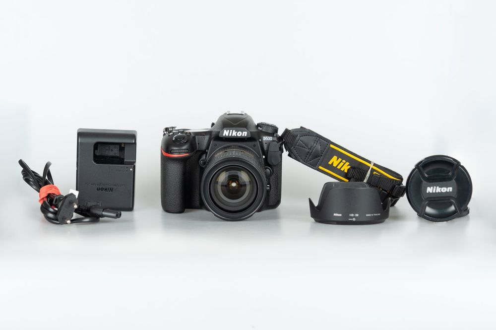 Nikon D500 + AF-S 16-85mm 3.5-5.6 G ED VR DX