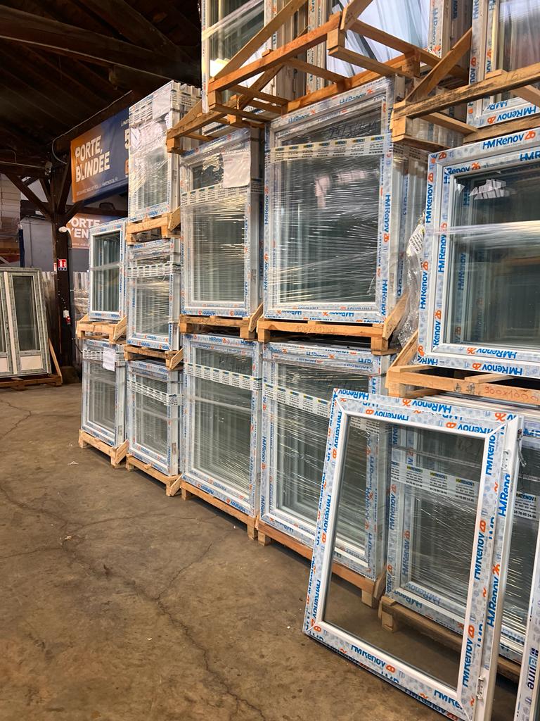 Fenêtre PVC en stock à prix imbattable !