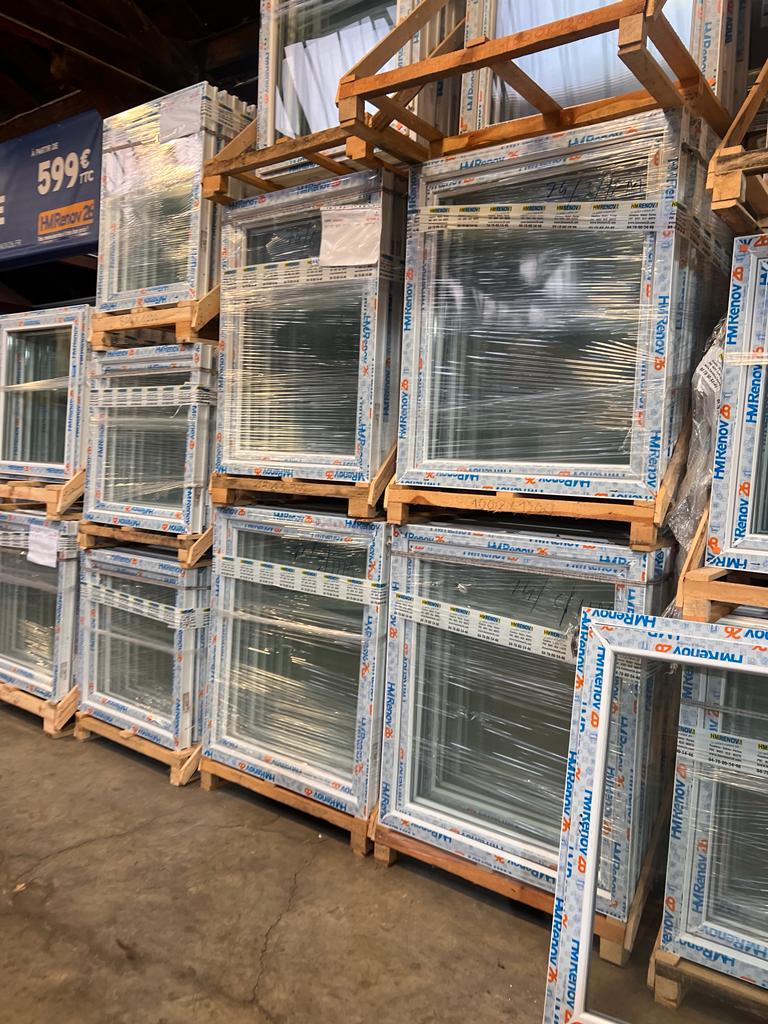 Fenêtre PVC en stock à saisir rapidement !Fenêtre PVC en stock à saisir rapidement !