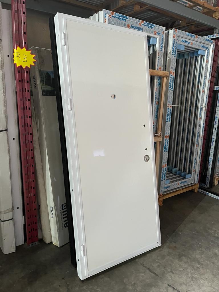 Porte blindée en acier en stock sur Bourg-en-Bresse