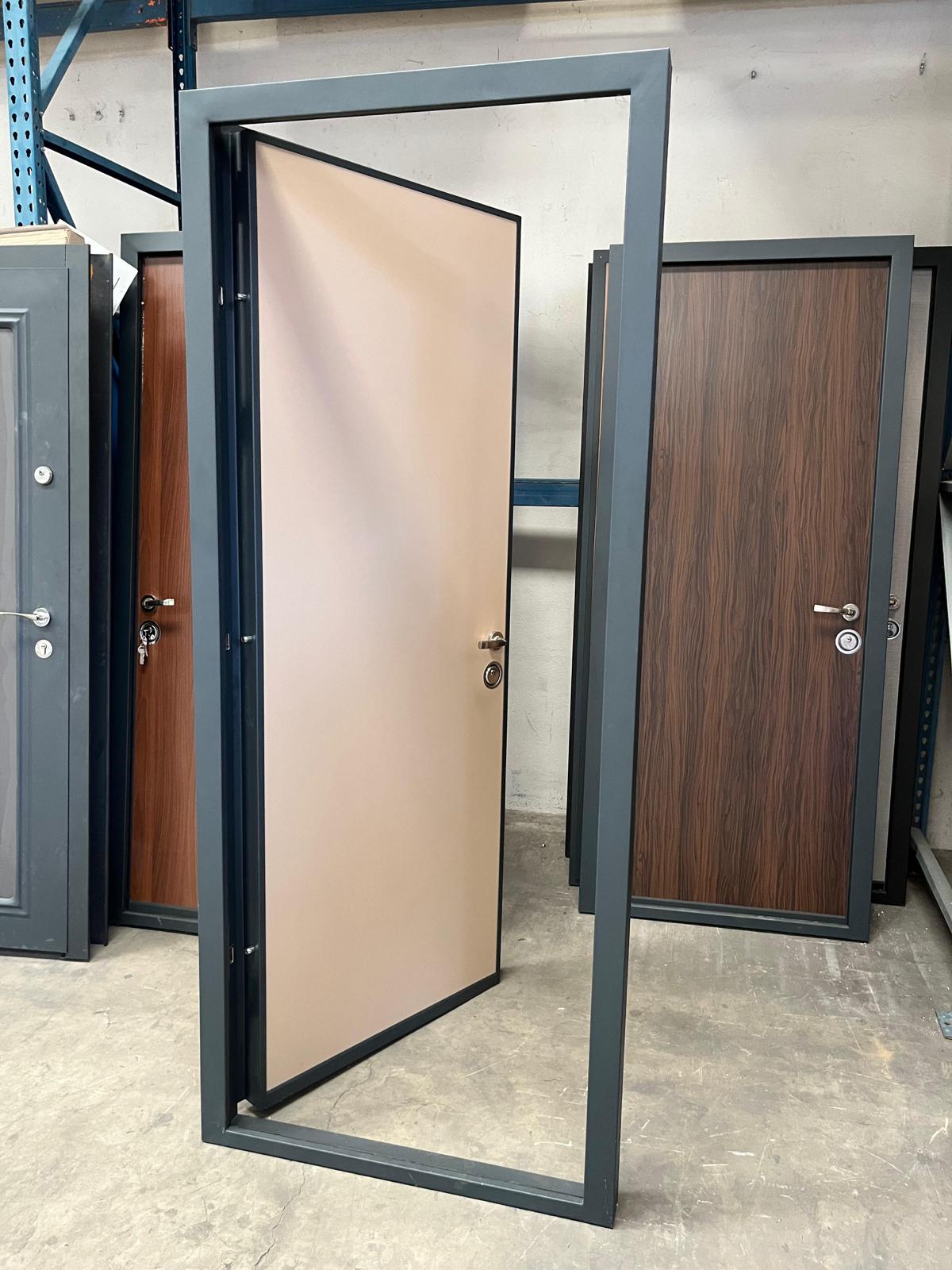 Fiabilité absolue contre les tentatives d'intrusion : Porte blindée premium