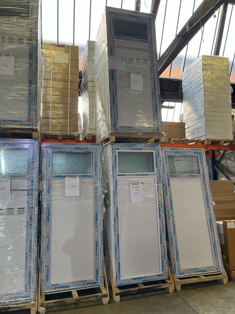 Déstockages des Portes de services à Valence