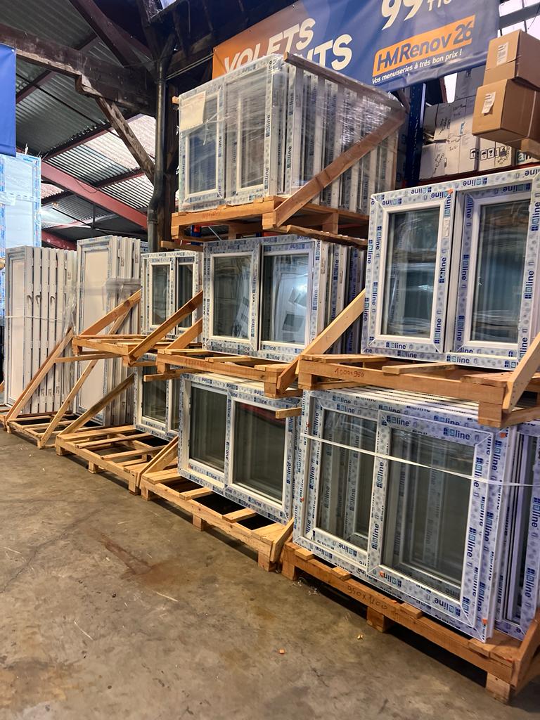 Fenêtre PVC en stock : Offres spéciales pour rénover malin !