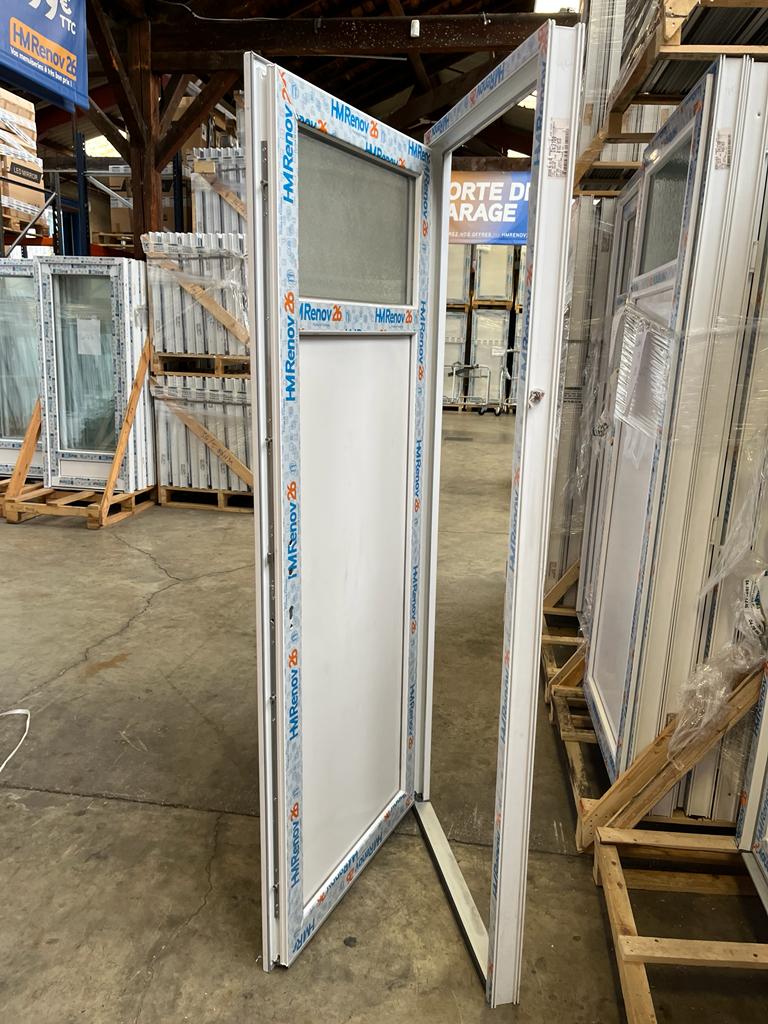 Porte de Service PVC/ALU en stock sur Saint-Étienne