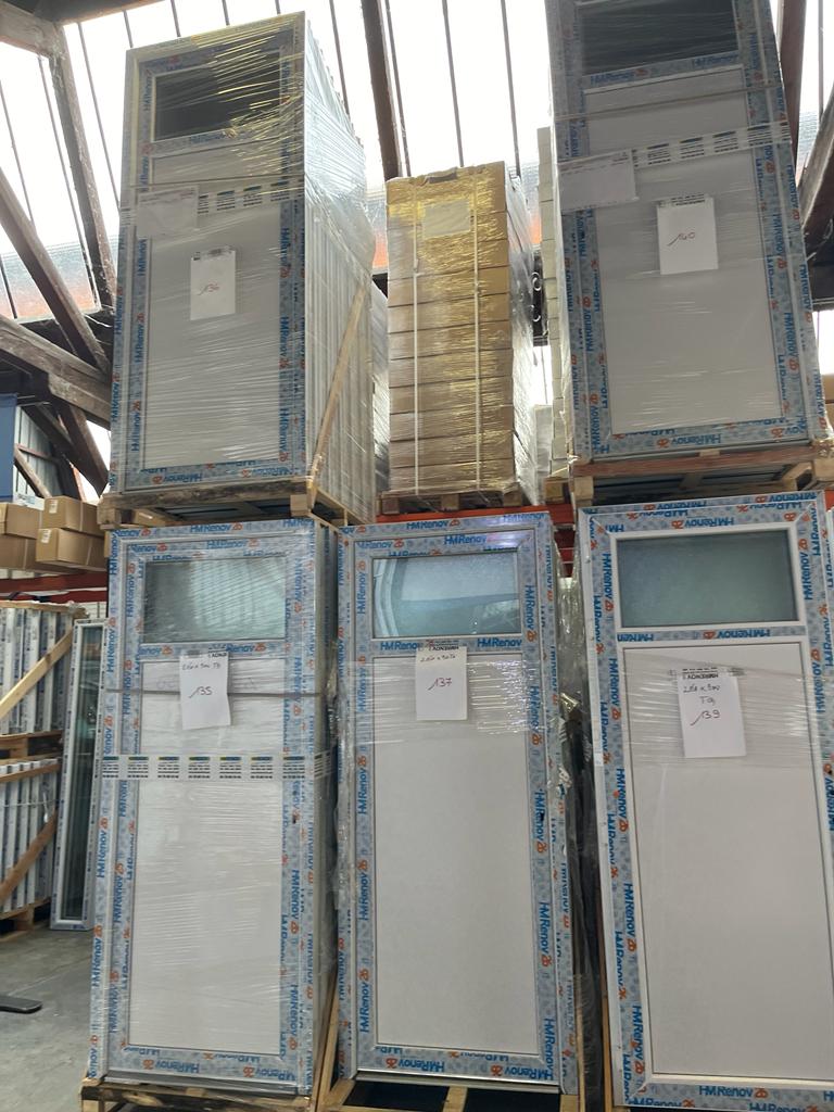 Déstockages des Portes de services à Bron