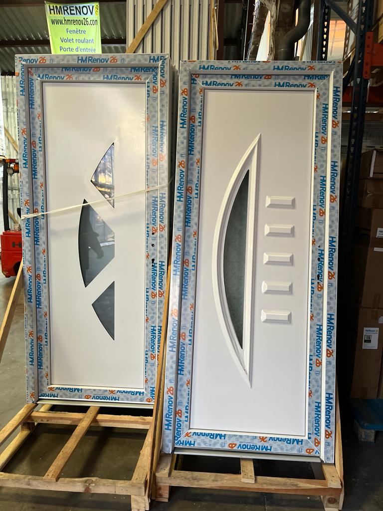Déstockage portes d'entrée PVC en stock sur Le Puy-en-Velay