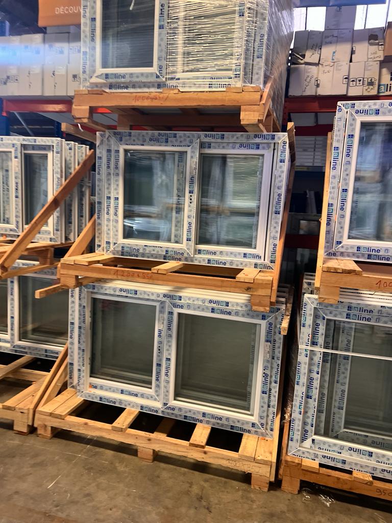 Arrivage de fenêtres  à Bron