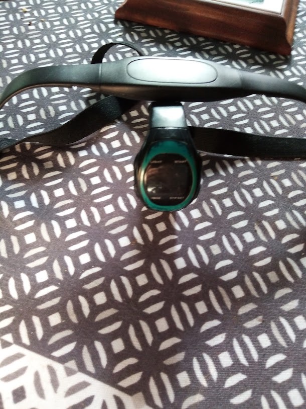 MONTRE ET CEINTURE THORACIQUE  CARDIO