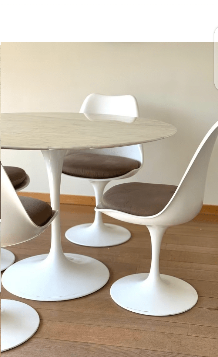 Table knoll sarinen+ chaises