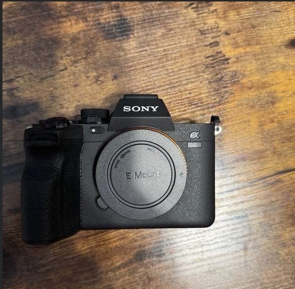 Sony A7 IV