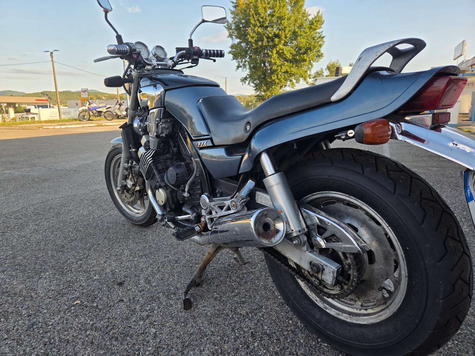 FZX750 YAMAHA