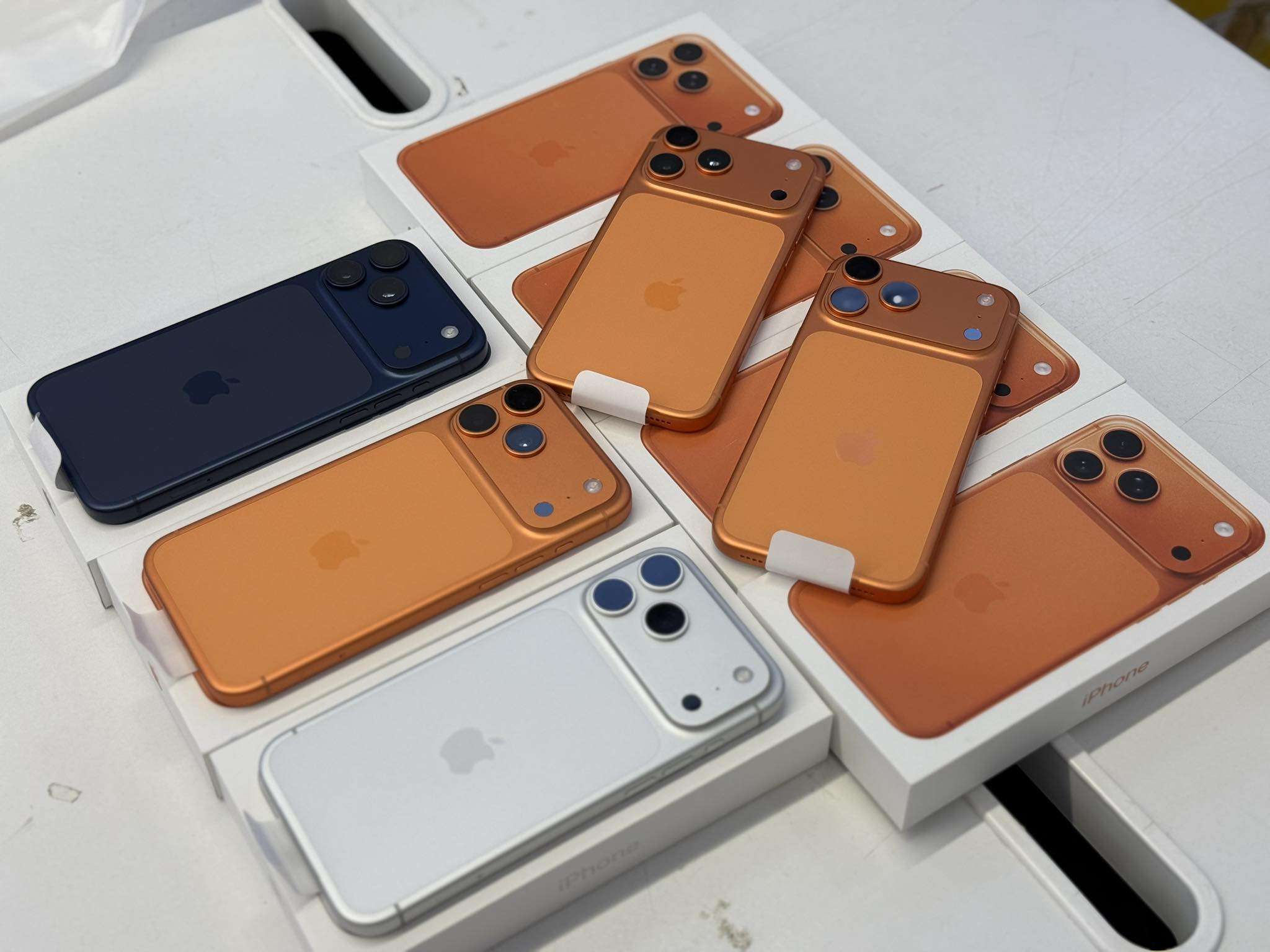 Original Apple iPhone 17 Pro Max, iPhone 17 Pro, iPhone 17 , iPhone Air , iPhone 16 Pro Max, iPhone 16 Pro, iPhone 16, iPhone 16 Plus, iPhone 15 Pro Max, iPhone 15 Pro , Samsung Galaxy S25 Ultra ,  Samsung Z Fold7, Sony PlayStation PS5 Pro,