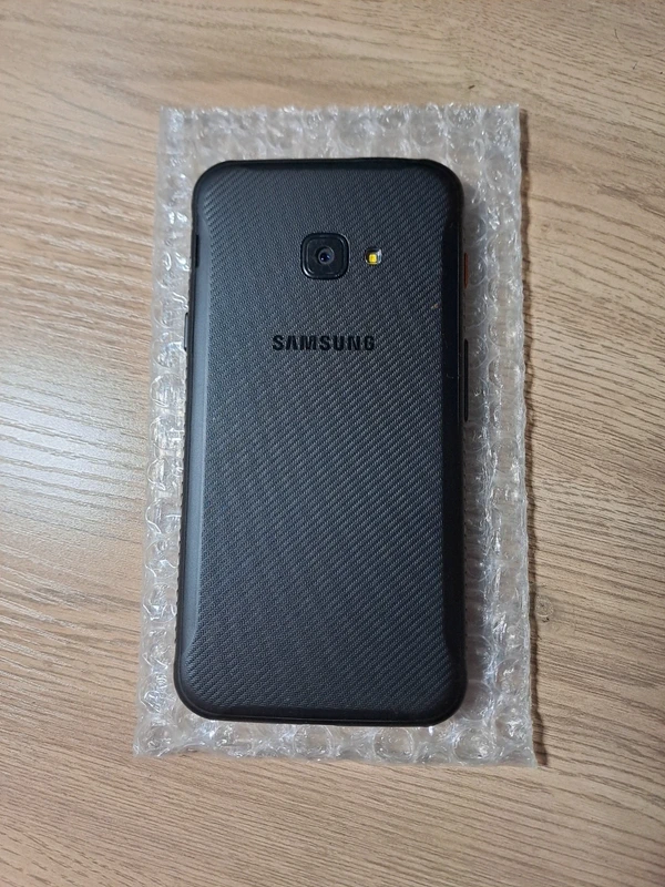 Samsung XCover 4s ( fonctionnel )