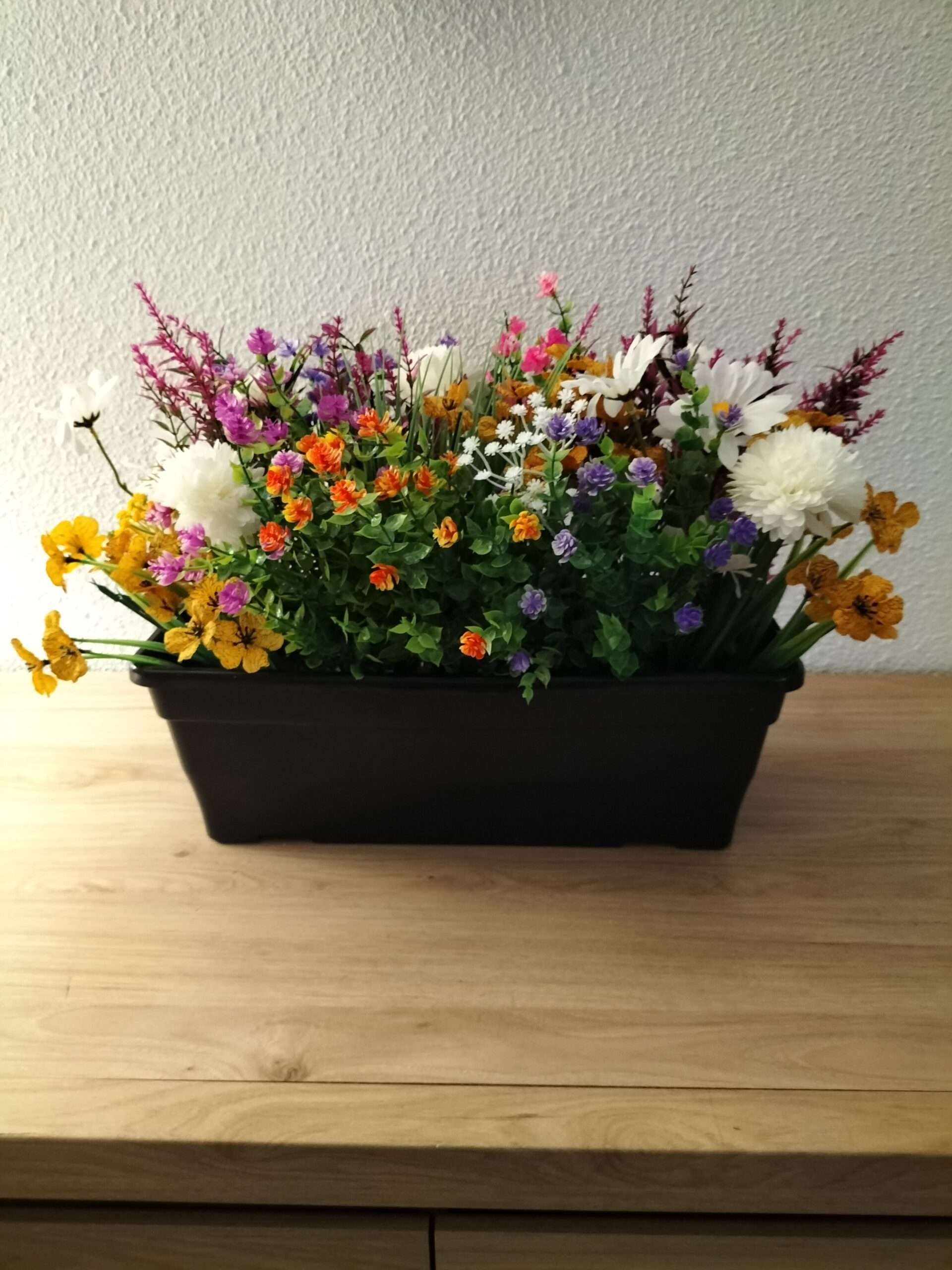 vend jardinière rectangle avec fleur artificielle neuf au choix a l'unité 17€