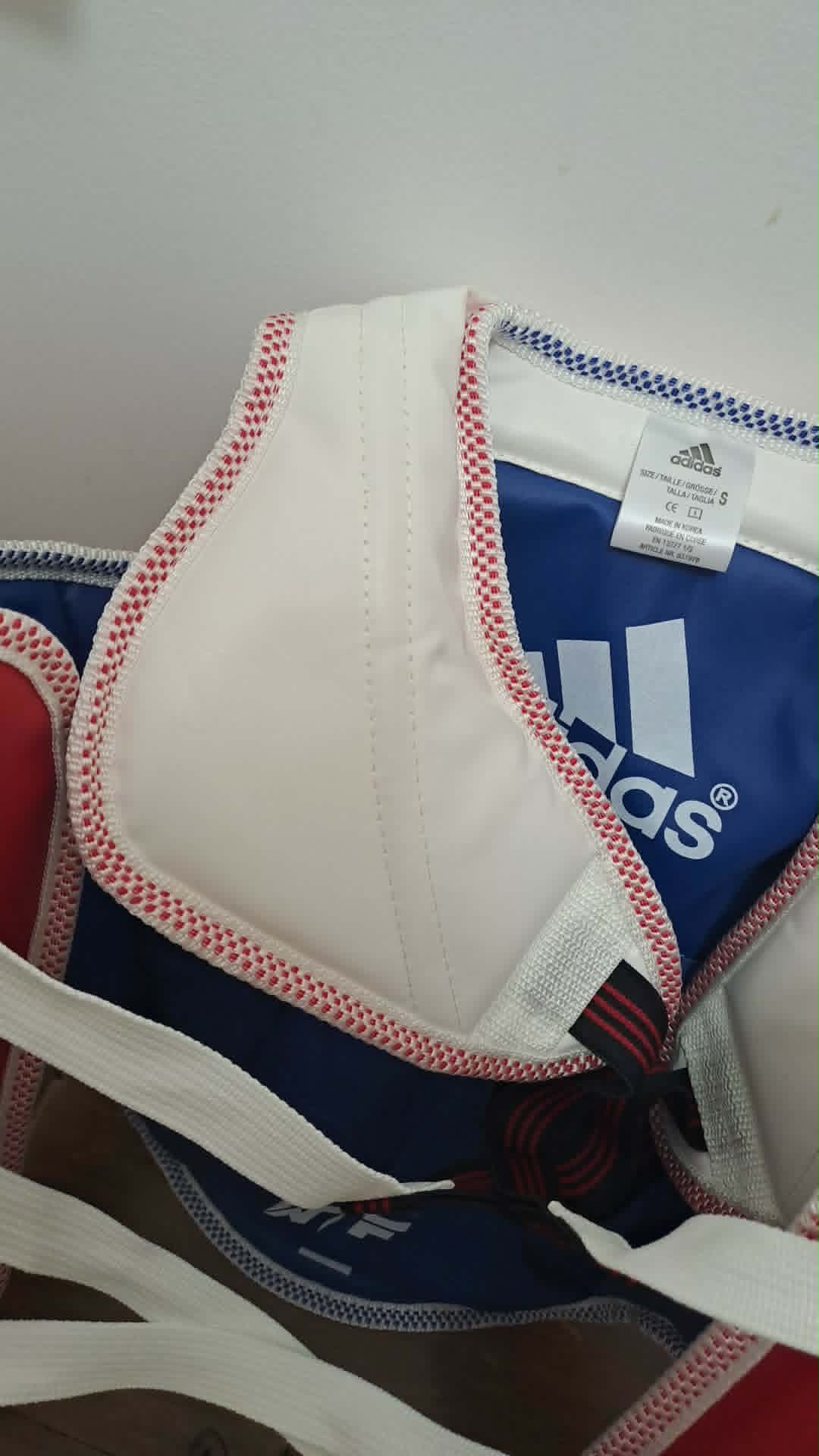 Plastron Taekwondo Adidas (Neuf + Réversible Rouge / Bleu)