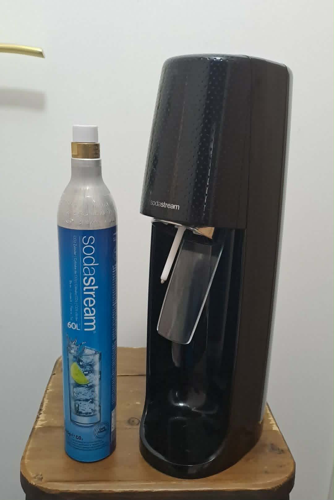Machine à soda – Sodastream (Cylindres C02 + Bouteilles)