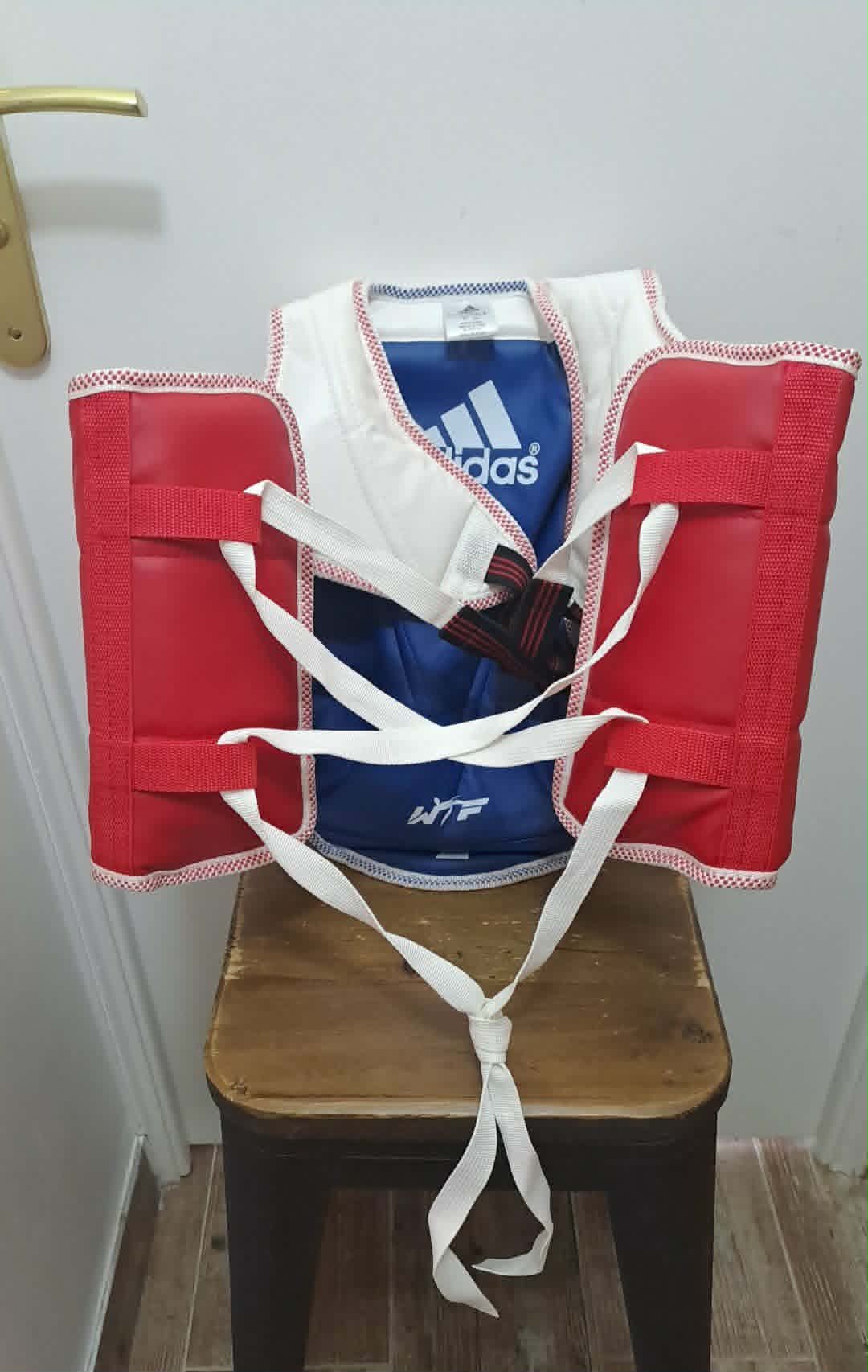 Plastron Taekwondo Adidas (Neuf + Réversible Rouge / Bleu)