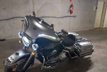 Harley electra 100 anniversaire