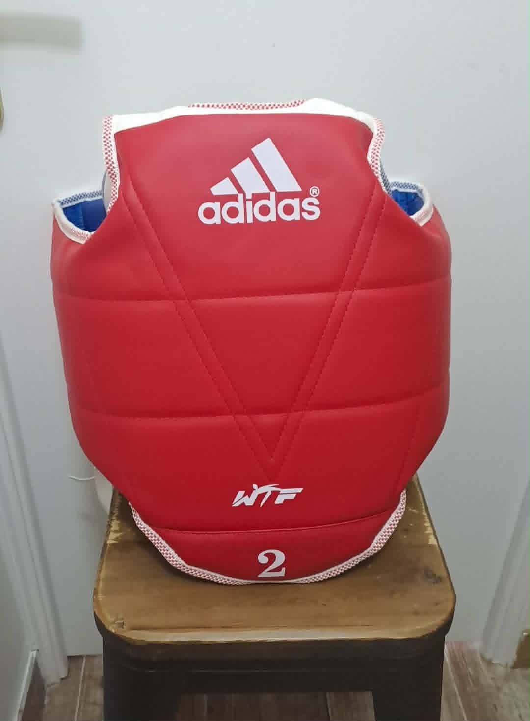Plastron Taekwondo Adidas (Neuf + Réversible Rouge / Bleu)