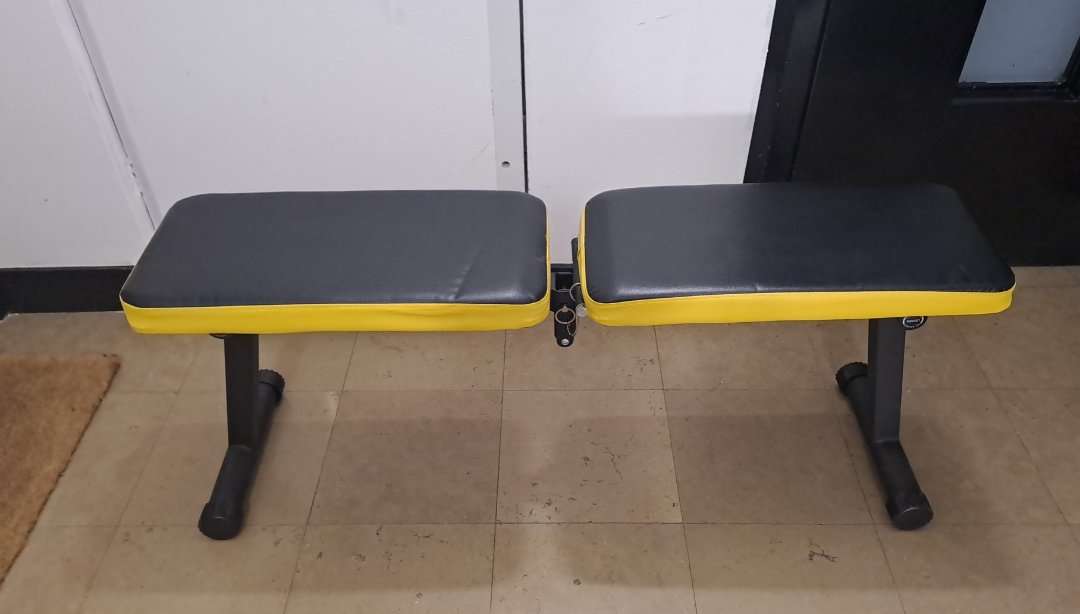 Banc de musculation (Neuf, Inclinable, Rangement Facile)