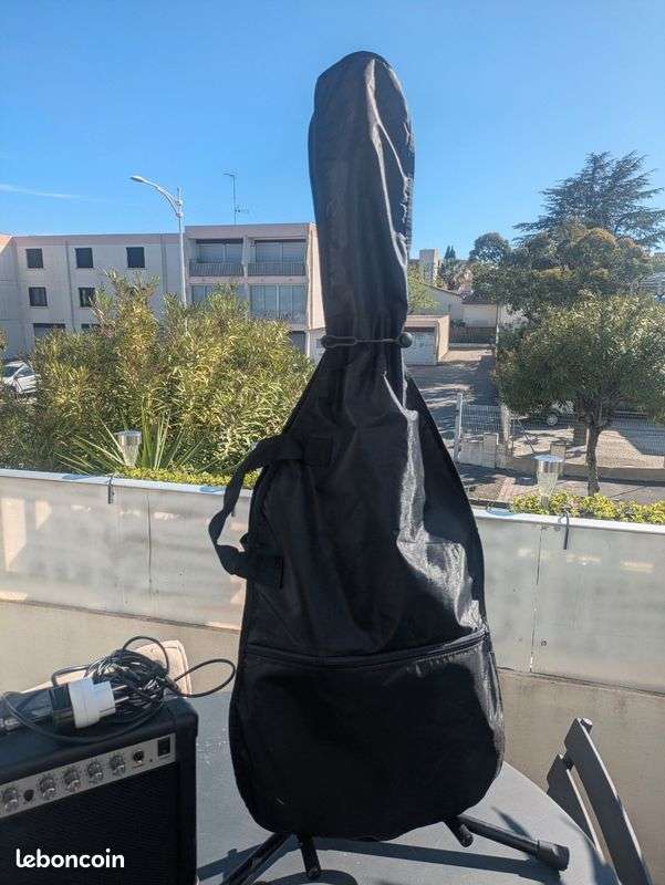 Vend Guitare électrique Rockjam